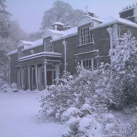 Gospodarstwo agroturystyczne Ross House Equestrian Holidays Mountnugent