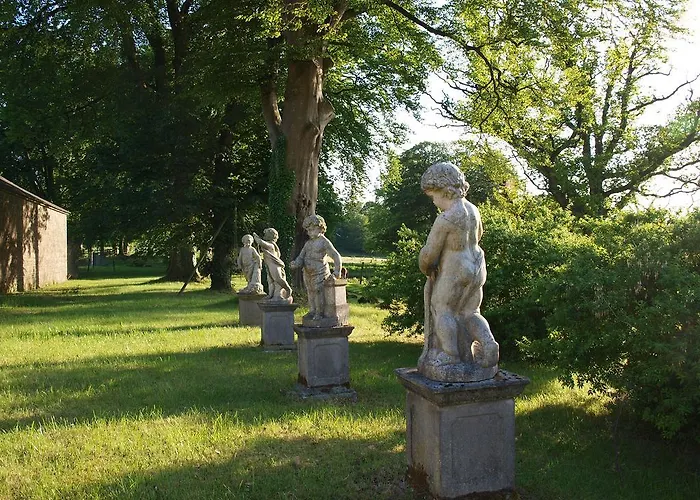 Ross House Equestrian Holidays * Mountnugent